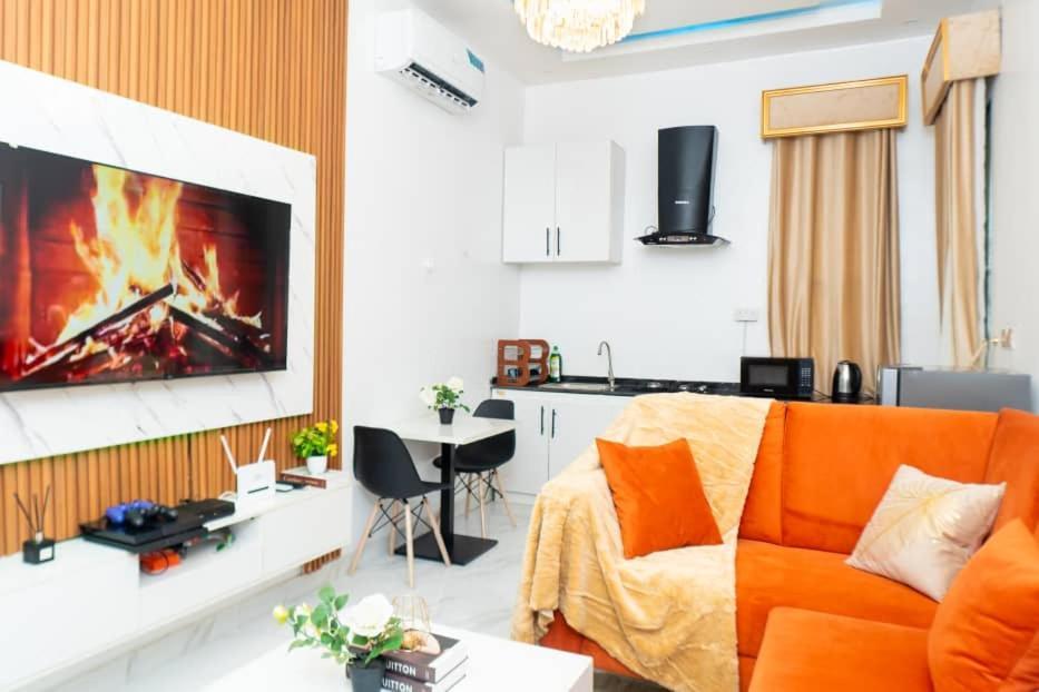 Urban Retreat Luxury Shortlet Apartment Lekki Ajah Lagos With Pool And Gym Exterior foto